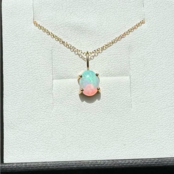 Natural Opal NWOT Necklace 14K yellow gold-filled. NEW. Natural Australian opal. - Picture 3 of 9